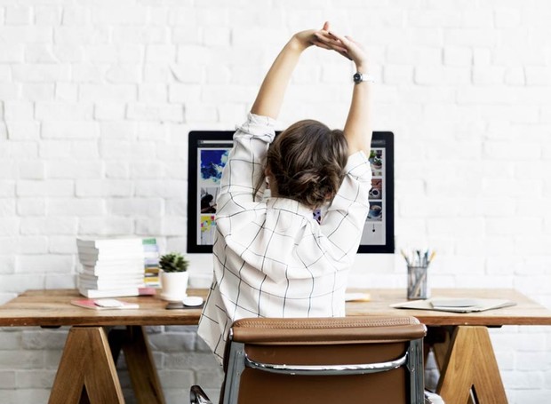 Dedos Entrelaçados: Relaxamento Total Para Suas Mãos - inspiração 2