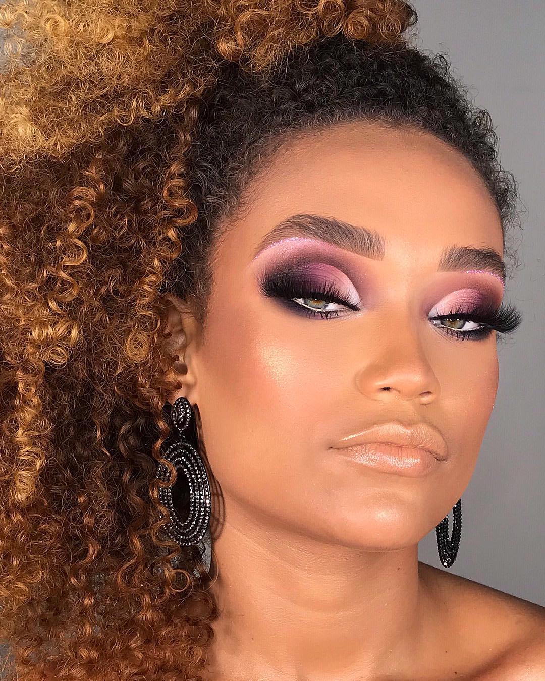 Sobrancelhas Definidas: O Moldura do Seu Olhar - inspiração 1