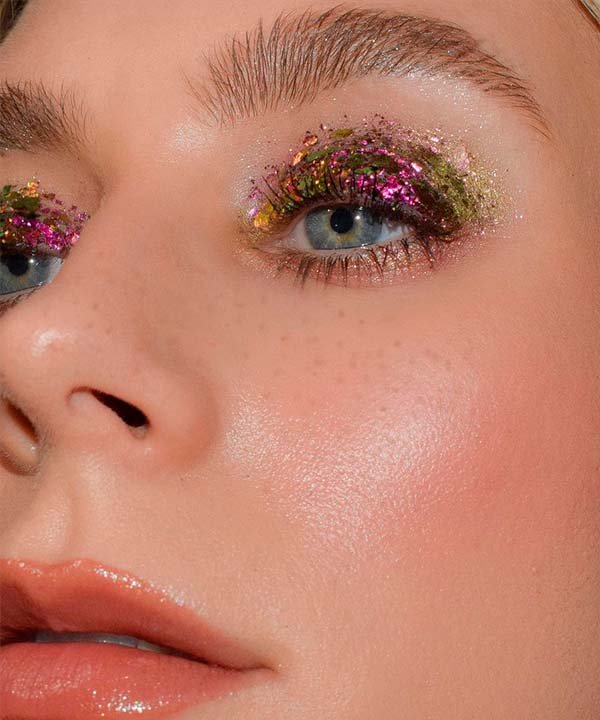 Máscara de Cílios: Volume e Alongamento que Impressionam - inspiração 1