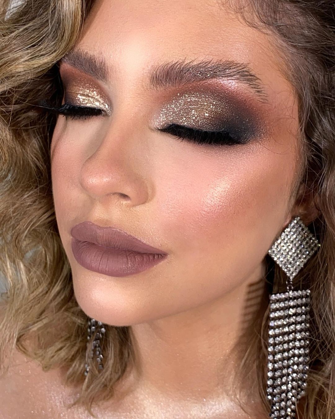 Blush e Contorno: Definição e Cor na Medida Certa - inspiração 2