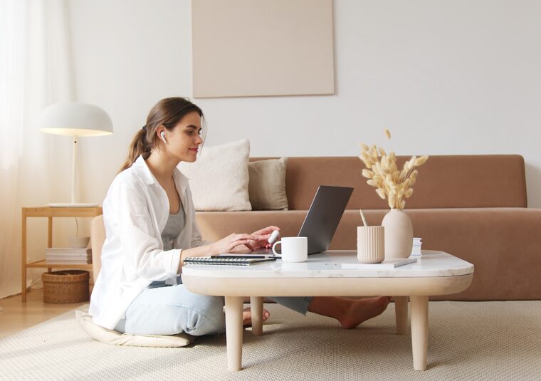 Fundos Imobiliários (FIIs): Comece a receber aluguéis mensais - inspiração 1