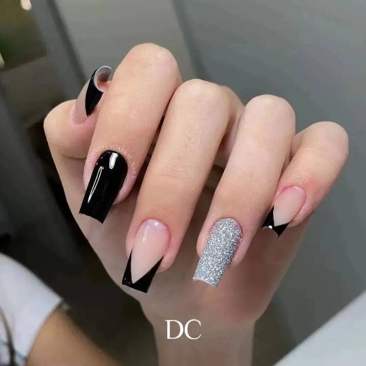 Contrastes Vibrantes: O Poder do Yin Yang nas Unhas - inspiração 1