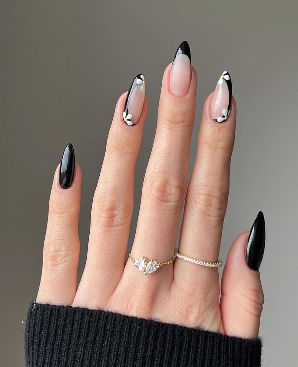 Contrastes Vibrantes: O Poder do Yin Yang nas Unhas - inspiração 3