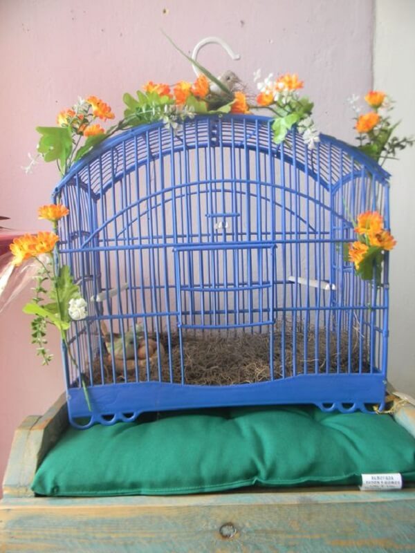 Gaiolas na Cozinha: Um Toque Rústico e Funcional - inspiração 3