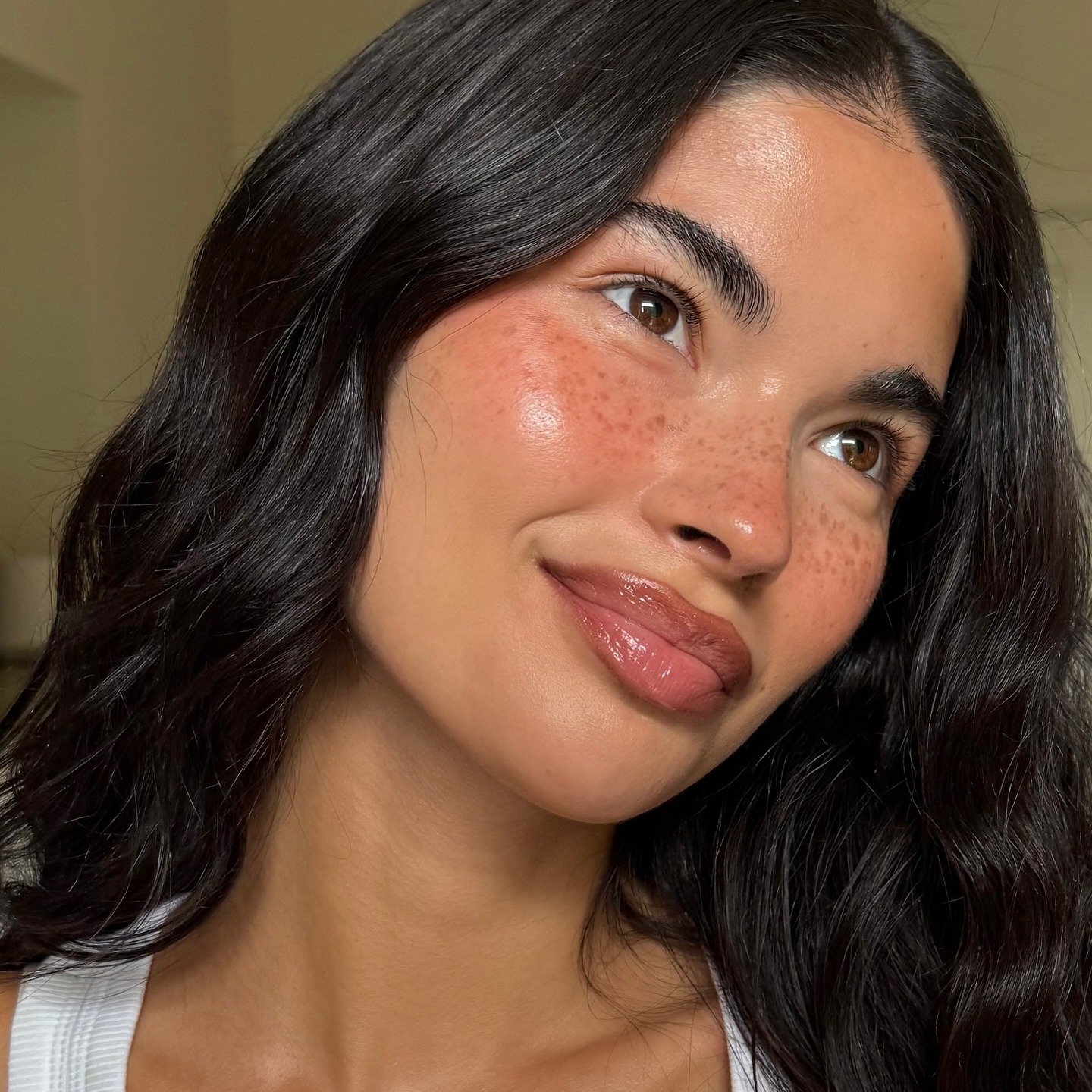 Como Escolher o Fixador Ideal Para Seu Tipo de Pele - inspiração 1