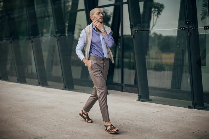 Mules Masculinas: Elegância Despojada Para Homens Modernos - inspiração 2