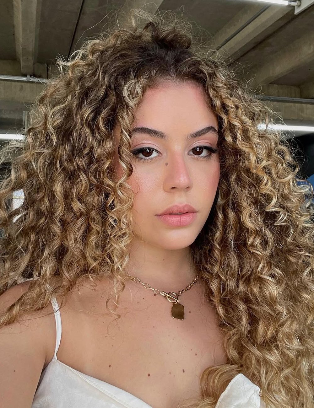 Hidratação Profunda: O Pilar Fundamental Contra o Frizz - inspiração 2