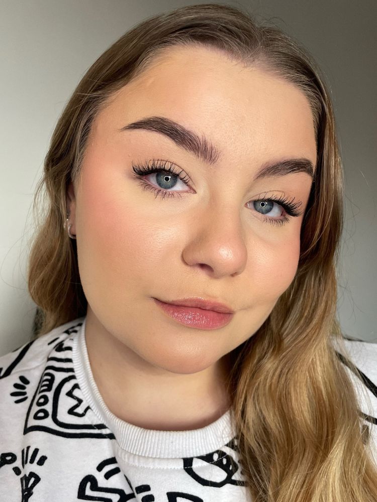 Iluminador: O Ponto de Luz Estratégico - inspiração 1