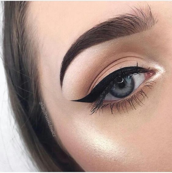 Olhos que Falam: Sombra, Delineador e Máscara para Iniciantes - inspiração 2