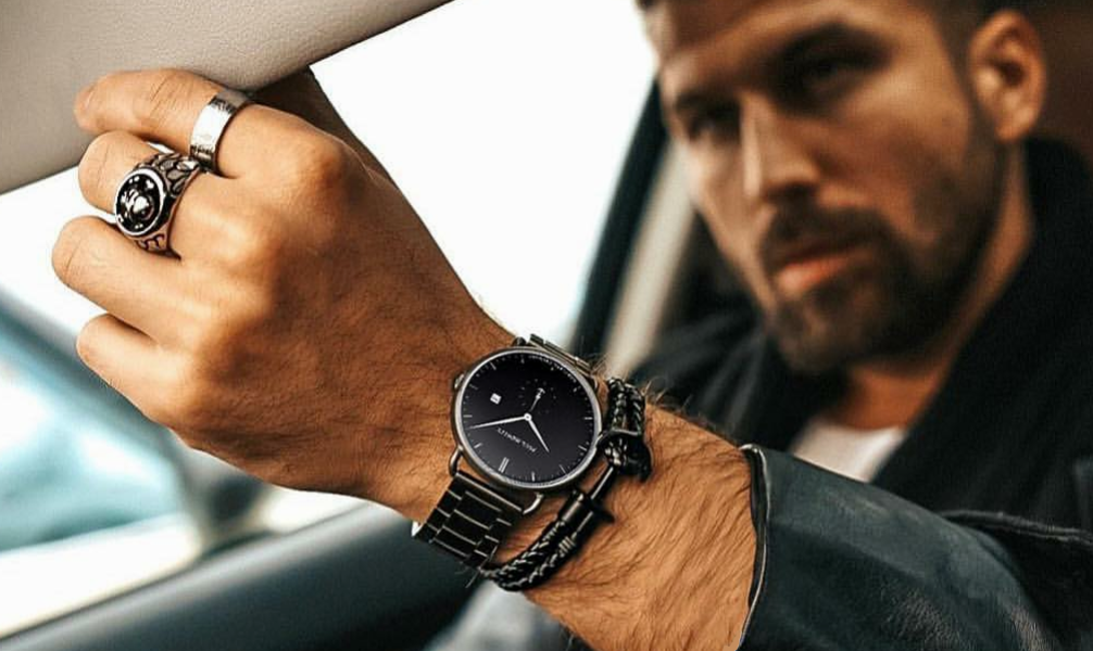 Cores e Combinações: Como Integrar o Relógio ao Seu Visual - inspiração 2