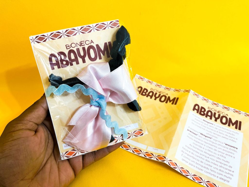 Como customizar sua boneca Abayomi com turbantes