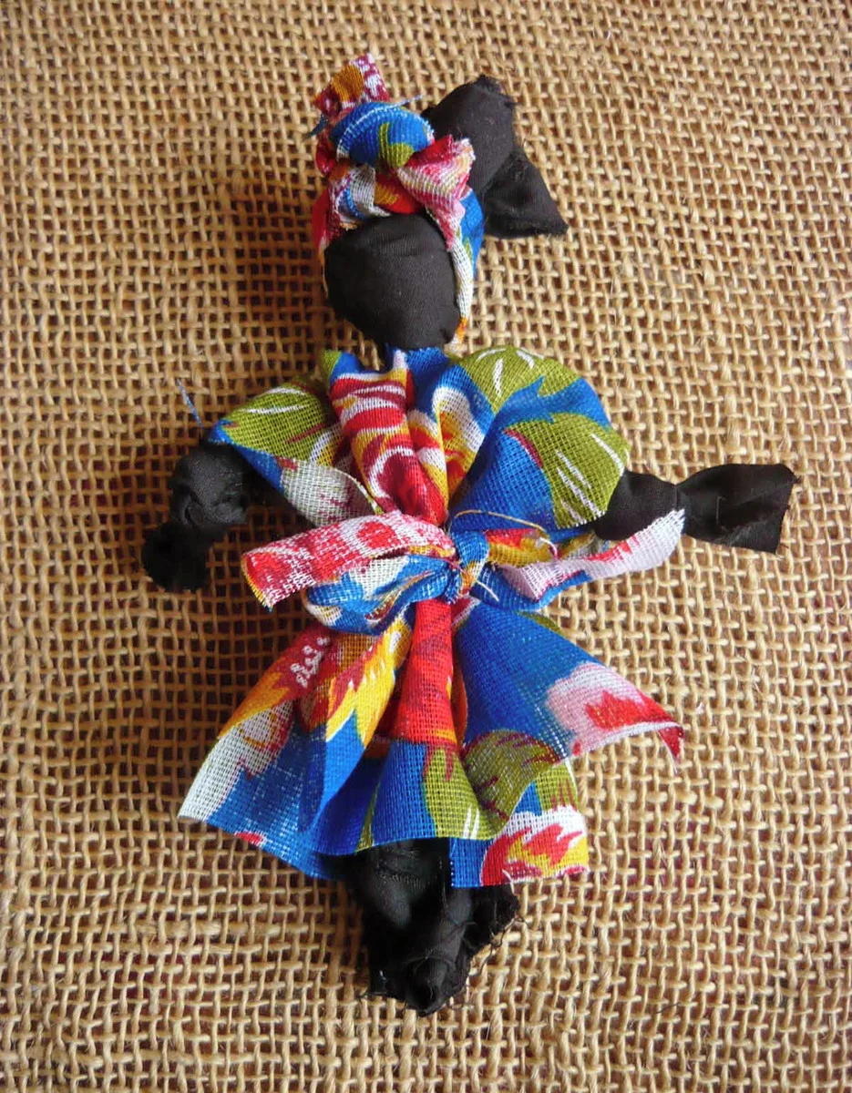 A importância cultural das bonecas Abayomi