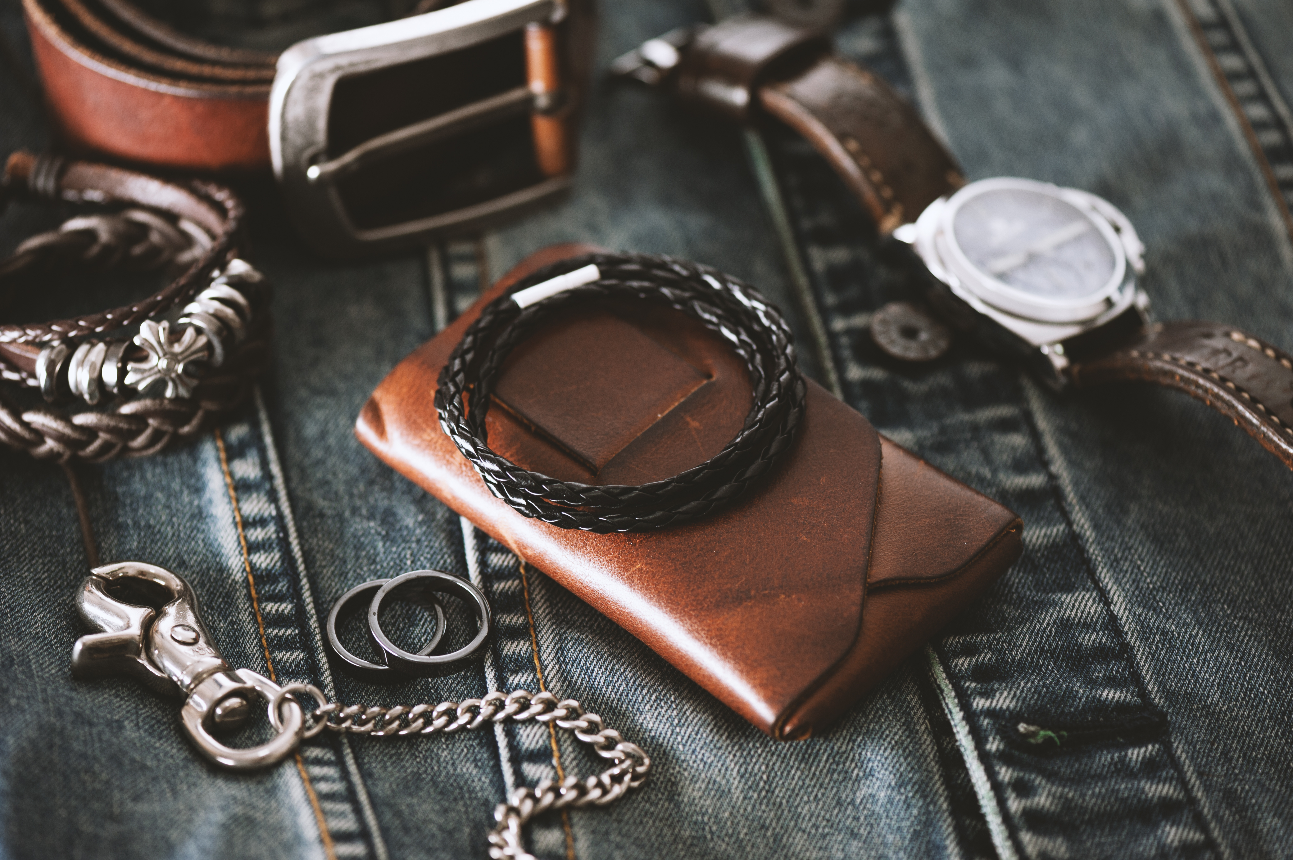 pulseira de couro vs pulseira de aço qual escolher