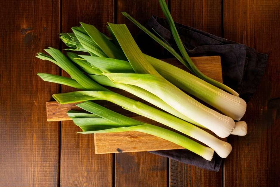 alho poró um sabor suave e muitos benefícios