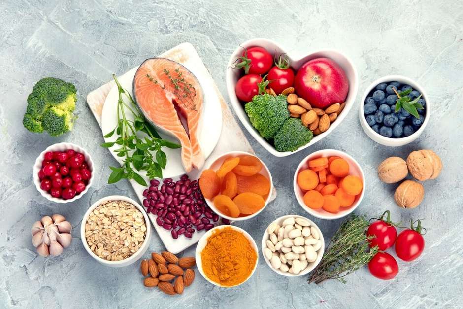 10 Alimentos Essenciais para a Menopausa: Guia Completo