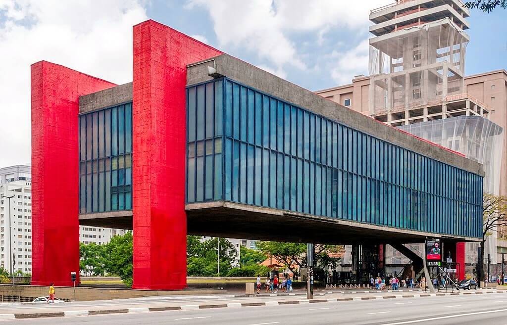 Arquitetura residencial vs. comercial