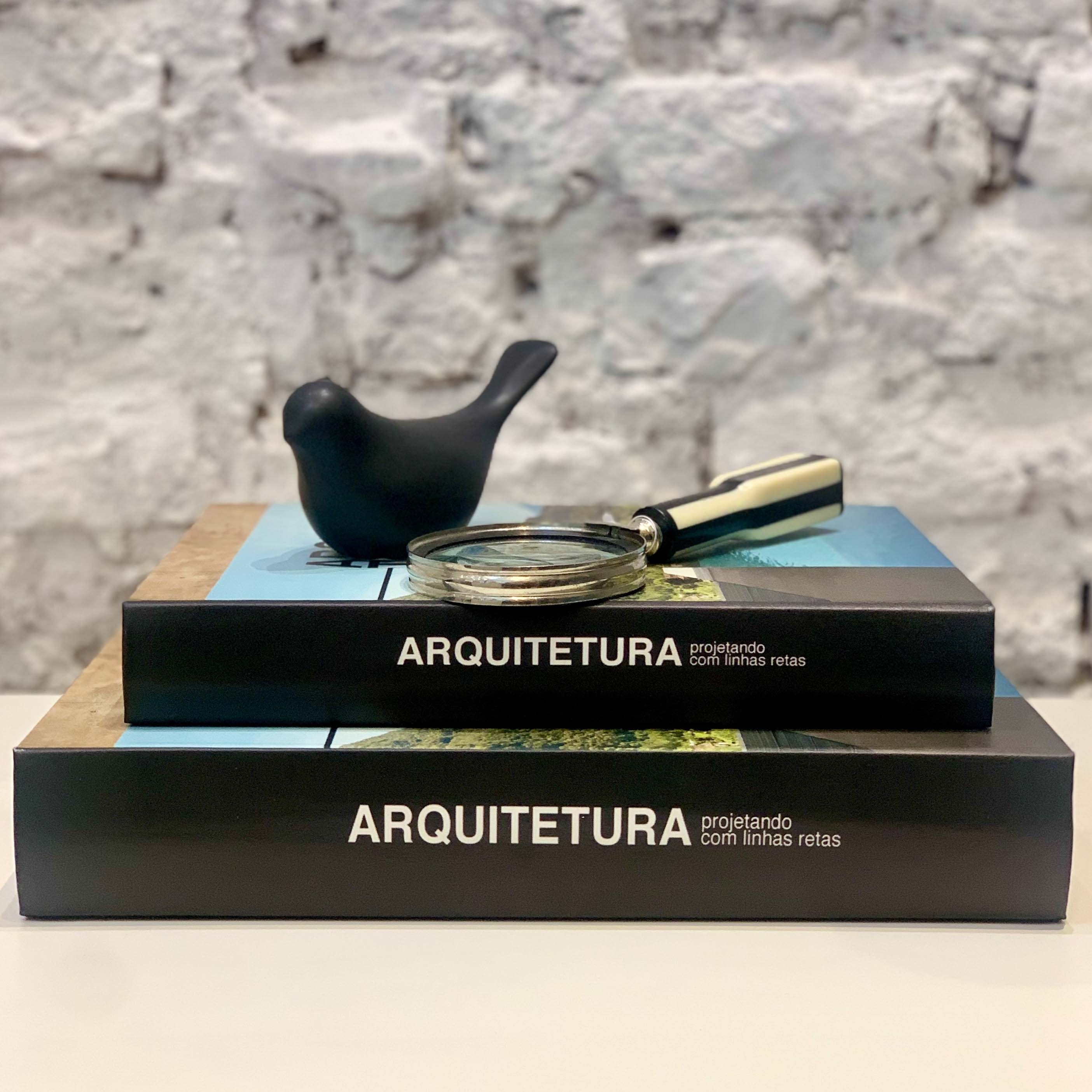 Organização criativa: 5 maneiras de usar caixas falsas de livro