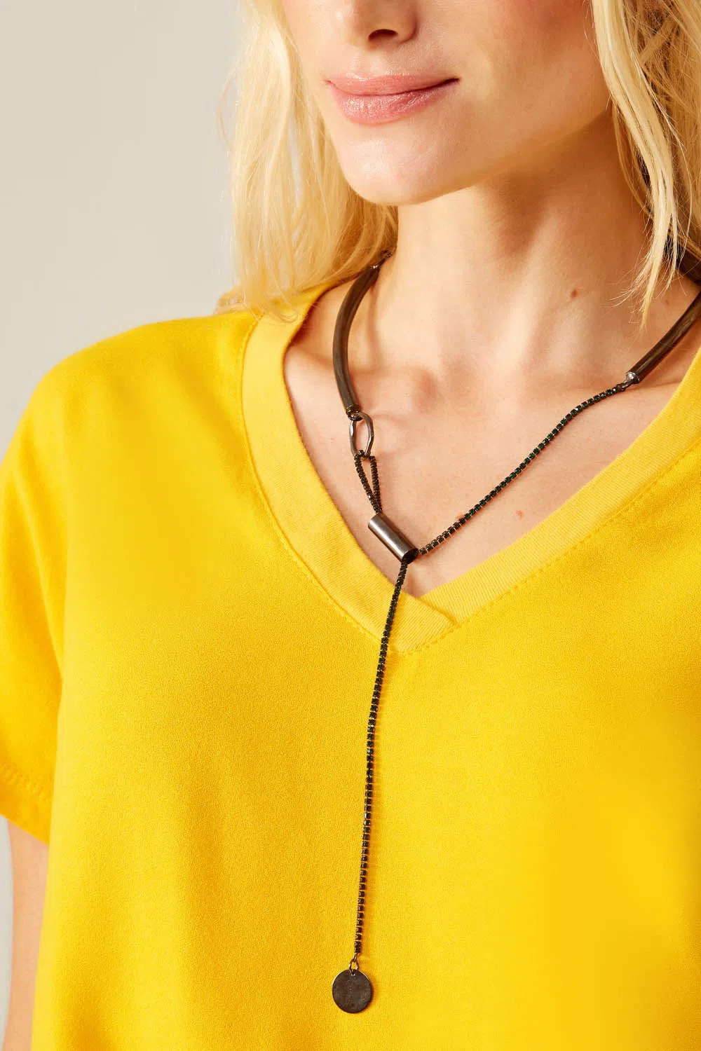 5 Looks Monocromáticos para Alongar a Silhueta