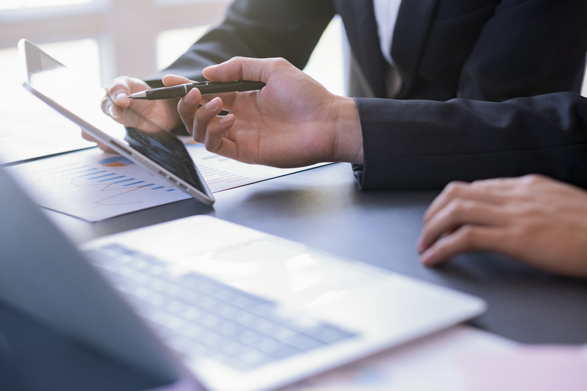 Entenda as taxas de fundos de investimento e como elas afetam seu retorno