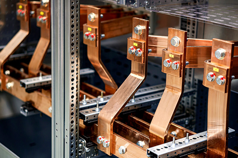 Tipos de Dobradeiras para Barramentos de Cobre