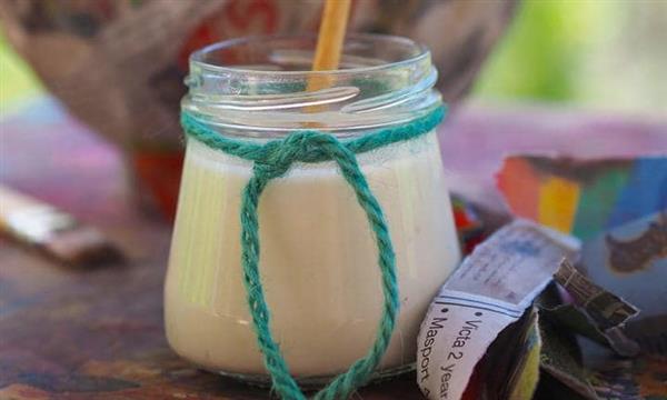 Como fazer cola branca com ingredientes que você tem em casa