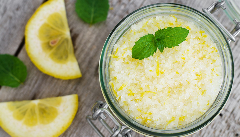 como fazer esfoliação com limão e açúcar