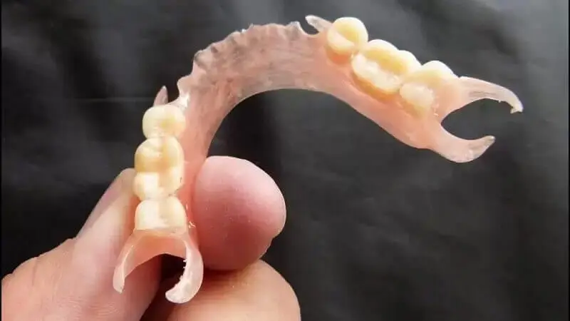 problemas comuns com prótese dentária removível