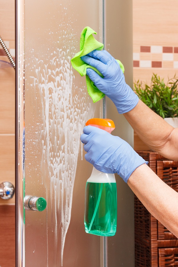 como limpar box banheiro vidro