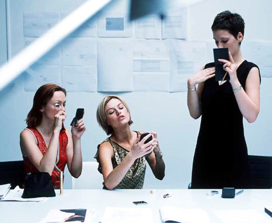 O Papel das Redes Sociais na Amplificação da Comparação Social