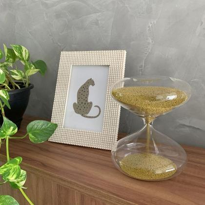 Ampulhetas Clássicas vs. Modernas: Qual Escolher para seu Espaço?