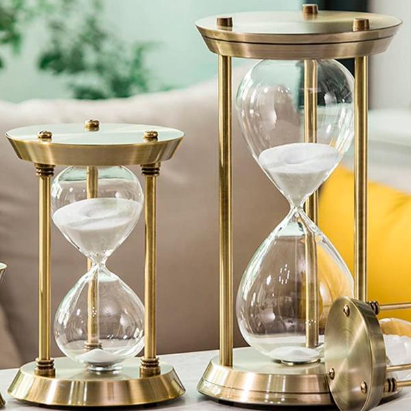 decoração com ampulhetas