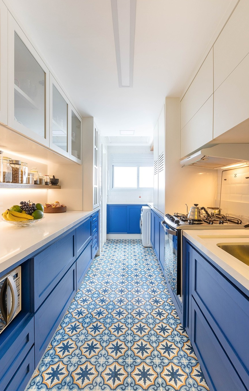 ideias de decoração com azulejos portugueses para sala