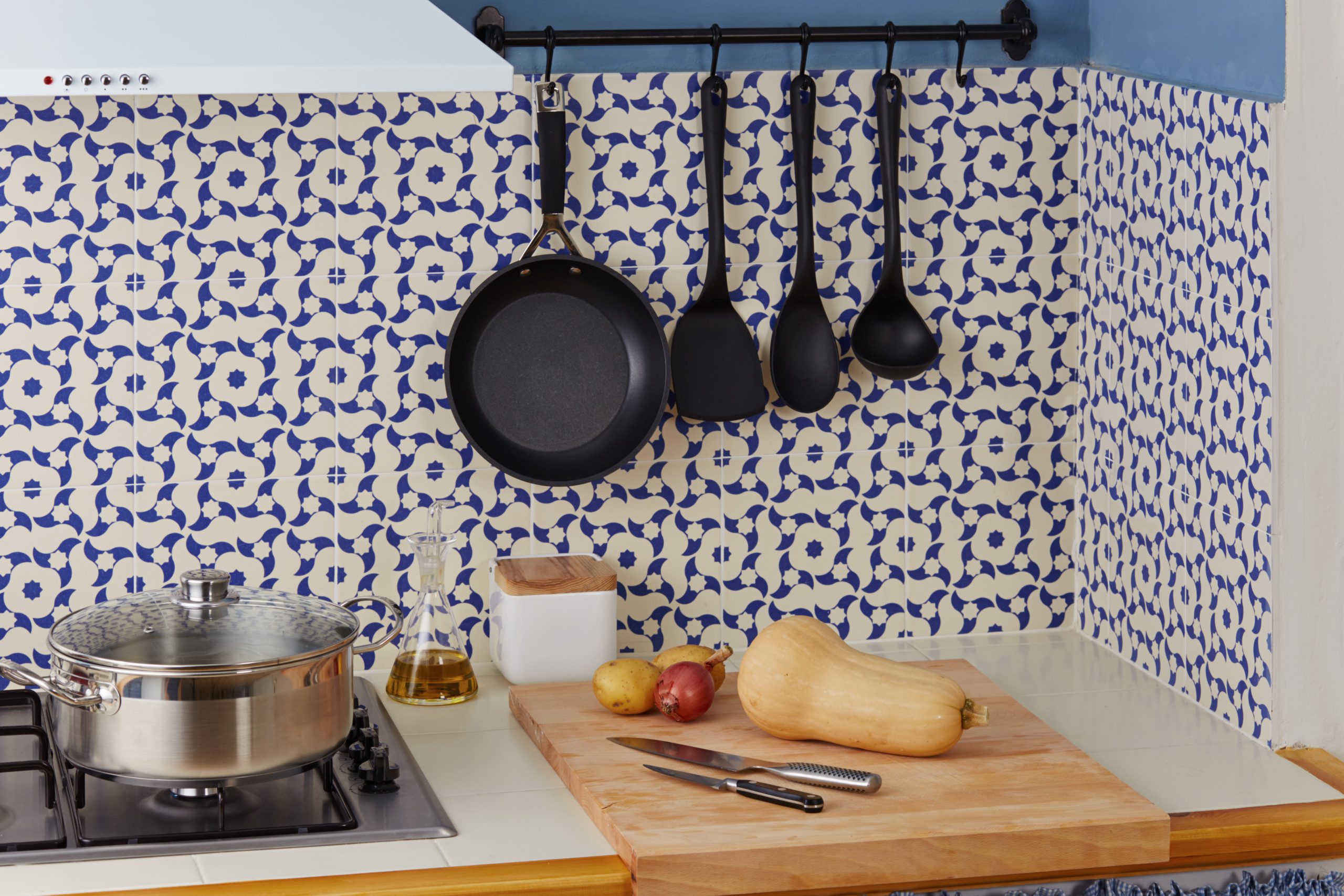 erros comuns ao usar azulejo português na cozinha