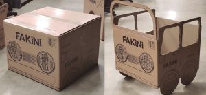 como fazer nichos de parede com caixas de papelão