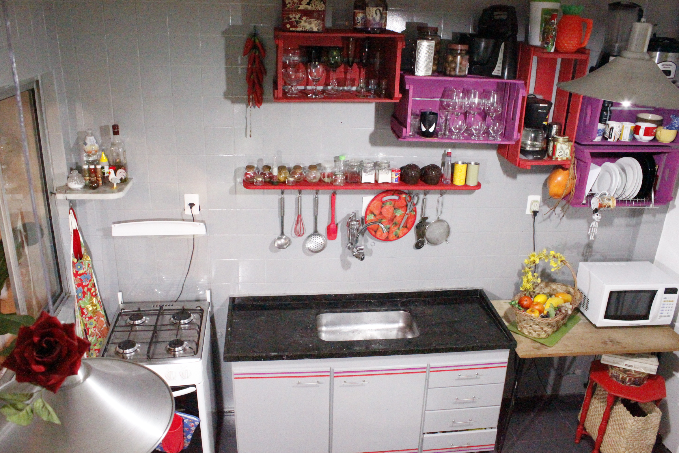 ideias de decoração cozinha com caixotes de feira