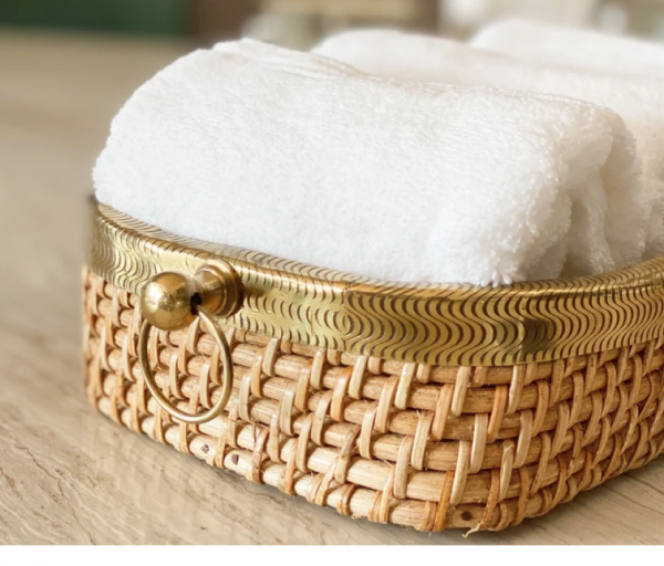 cestos de palha vs cestos de vime para decoração