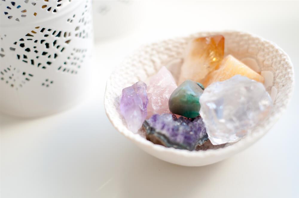 decoração com geodos de ágata
