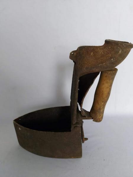 5 Maneiras Criativas de Usar Ferro de Passar Antigo na Decoração