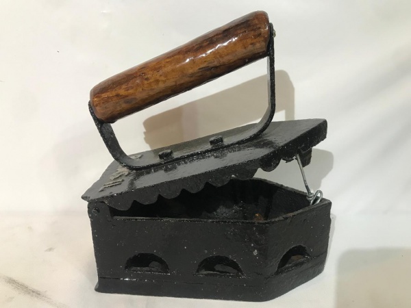 Guia Completo: Como Restaurar e Pintar um Ferro de Passar Antigo