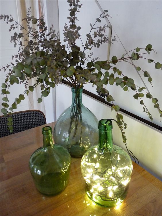 ideias de decoração com garrafões de vidro antigos