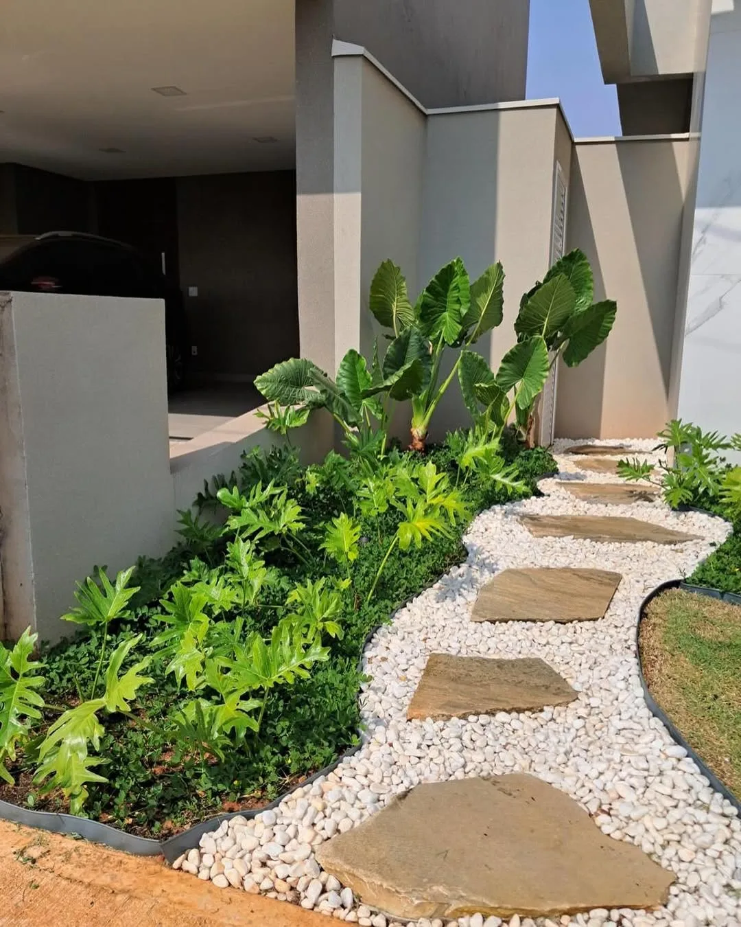 preço pedras de rio para jardim grande