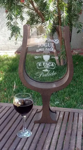 como fazer decoração com rolhas de vinho barata