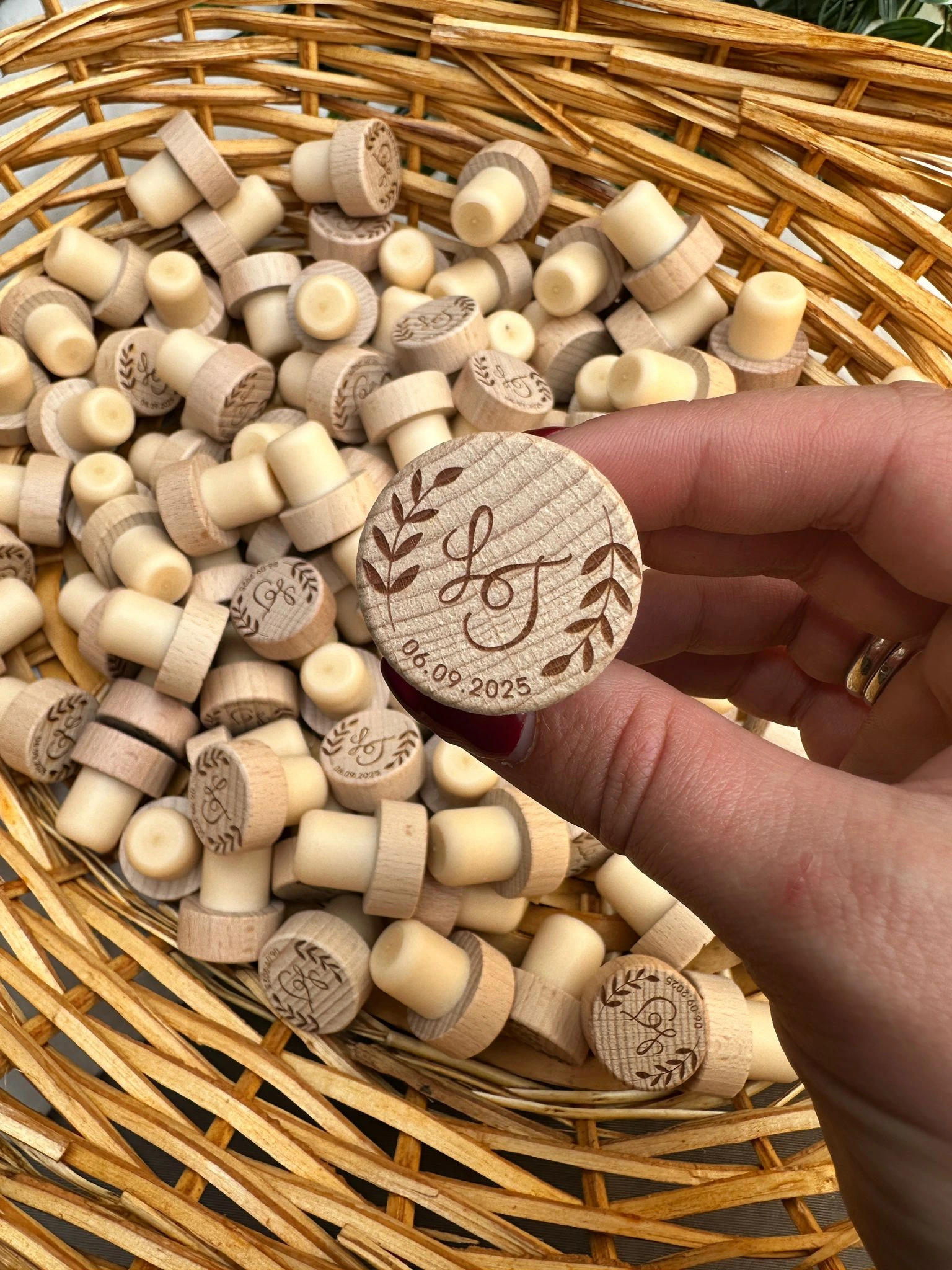 como fazer porta-copos de rolha para casamento