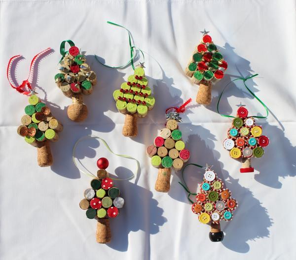 como fazer mini árvore de natal com rolhas de vinho passo a passo