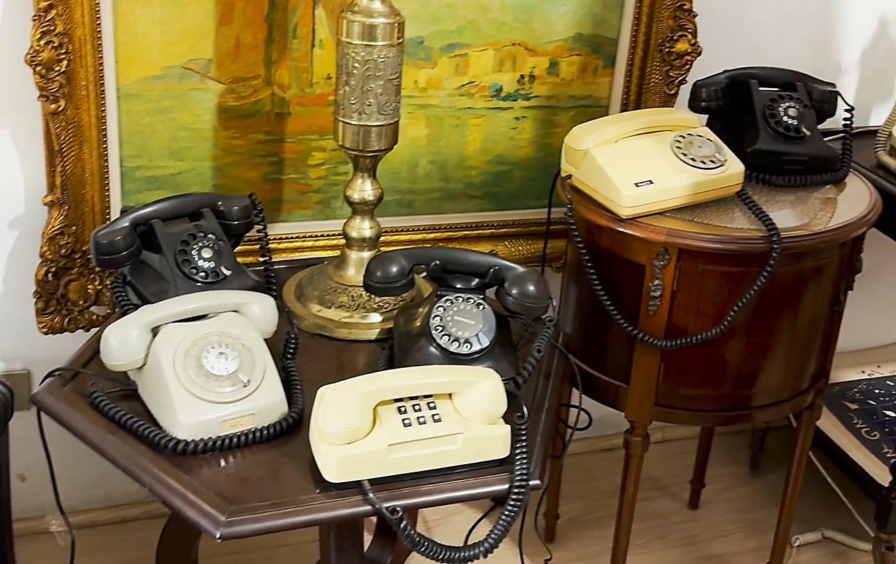 A História do Telefone na Decoração: Do Vintage ao Moderno