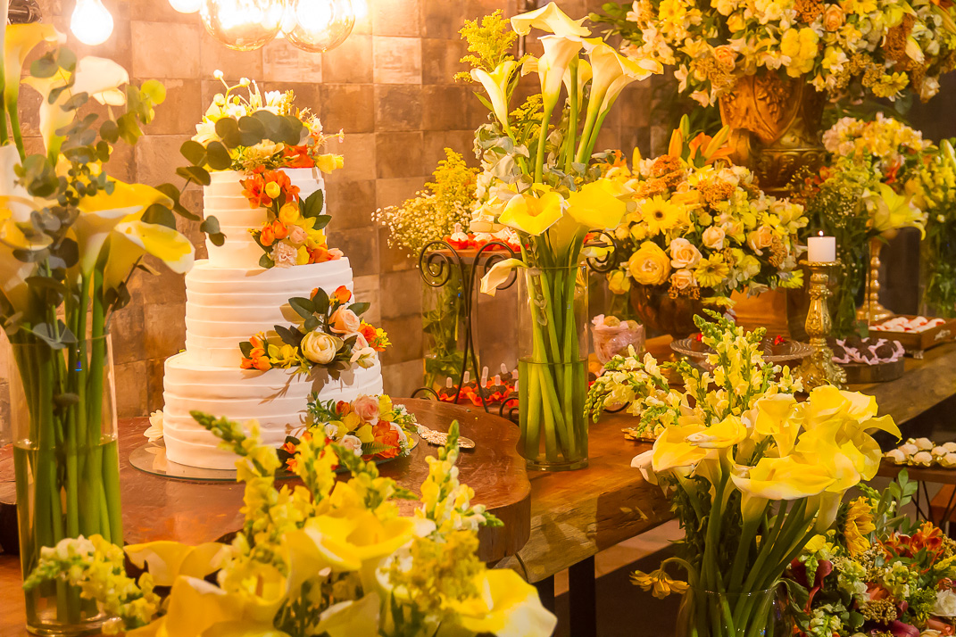 Crie ambientes relaxantes com aromas e iluminação de primavera