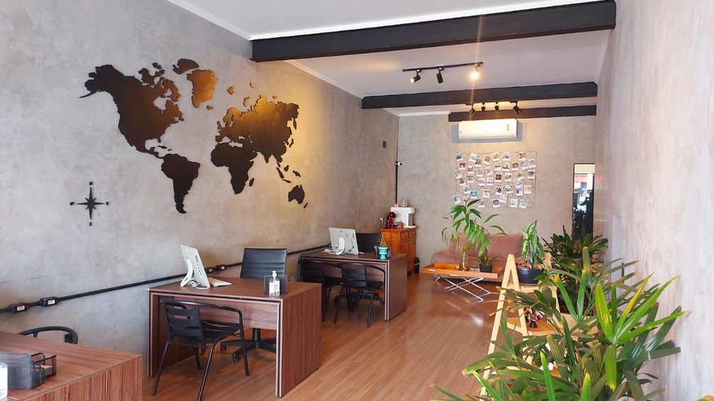 erros comuns decoração agência viagens evitar