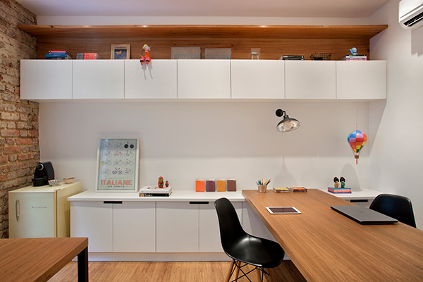 decoração de agência de viagens