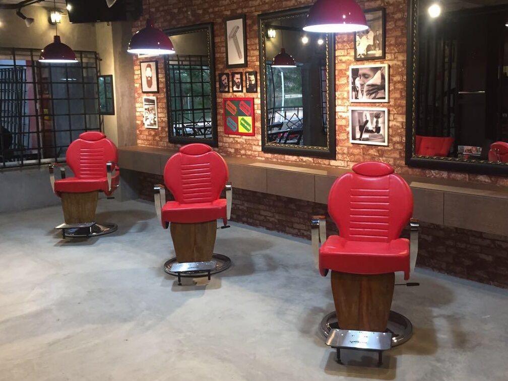 DIY: Crie seu letreiro luminoso para barbearia vintage