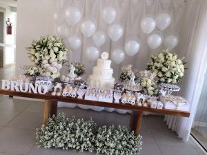quanto custa decorar um batizado completo